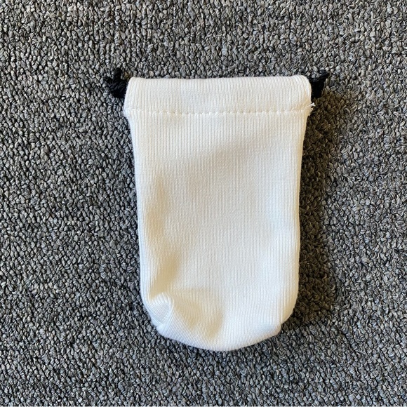 CHANEL Makeup Mini Bag (Les Eaux de Chanel) - Picture 6 of 6